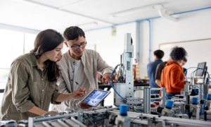 Programas técnicos vs. universitarios: ventajas y cuándo elegir cada uno