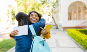 Cómo conseguir becas universitarias