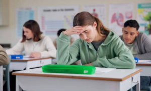 Cómo manejar la presión social sobre tu futuro